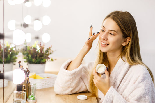 Overcare – per daug kosmetikos produktų ant veido