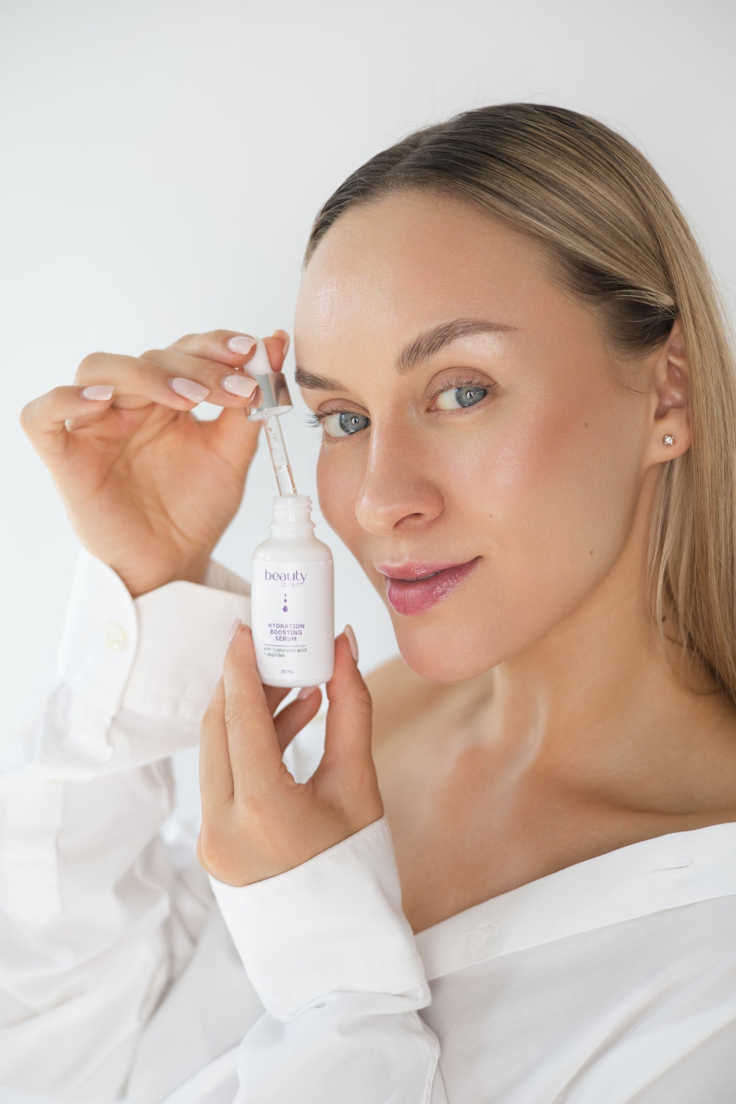 Serumas su hialuronu – drėkinimas ir elastingumas